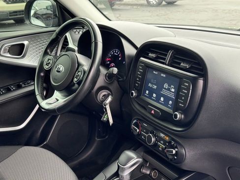 Used 2020 Kia Soul X-Line FWD image 5