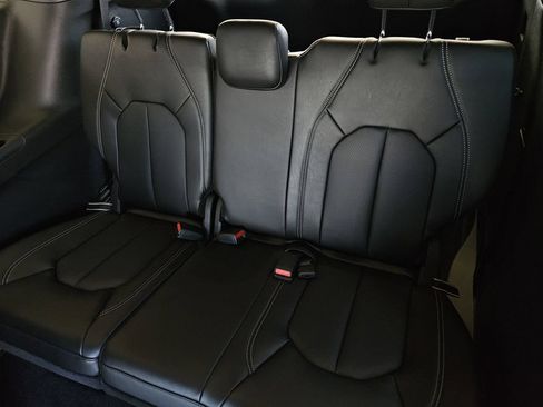 New 2026 Chrysler Pacifica Select w/ S Appearance Package FWD image 12
