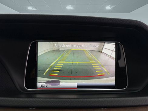 Used 2014 Mercedes-Benz E 350 Sedan image 30