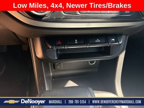Used 2016 Chevrolet Colorado LT w/ LT Convenience Package AWD/4WD image 20