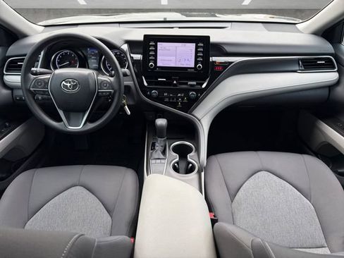 Used 2023 Toyota Camry LE image 20
