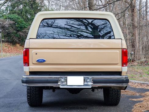 Used 1990 Ford Bronco Custom image 7