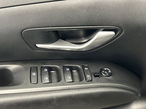 Used 2022 Hyundai Santa Cruz SEL Premium image 10