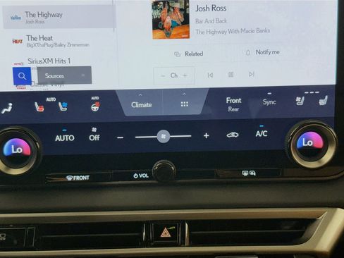 Used 2025 Lexus RX 350 Premium w/ Convenience Package AWD/4WD image 17