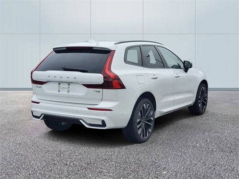 New 2026 Volvo XC60 T8 Ultra w/ Climate Package image 4