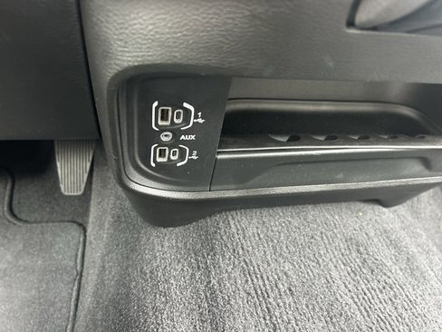 Used 2024 RAM 2500 Big Horn w/ Night Edition image 30