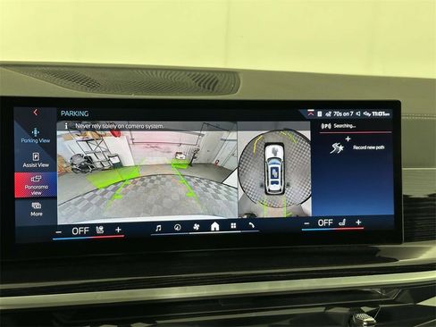 Used 2025 BMW X7 M60i image 26