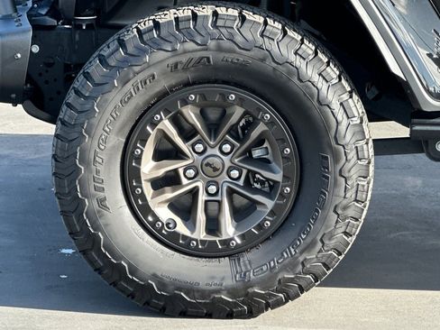 Used 2024 Jeep Wrangler Unlimited Rubicon 392 AWD/4WD image 30