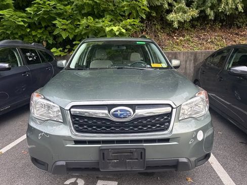 Used 2016 Subaru Forester 2.5i Premium w/ All-Weather Package AWD/4WD image 5