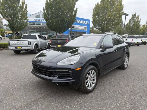 Used 2022 Porsche Cayenne S AWD/4WD image 1