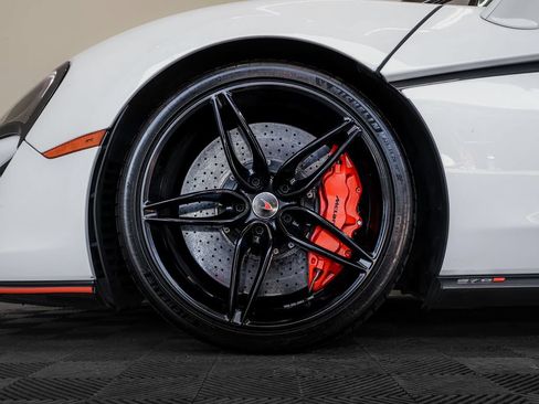 Used 2018 McLaren 570S Spider RWD image 13