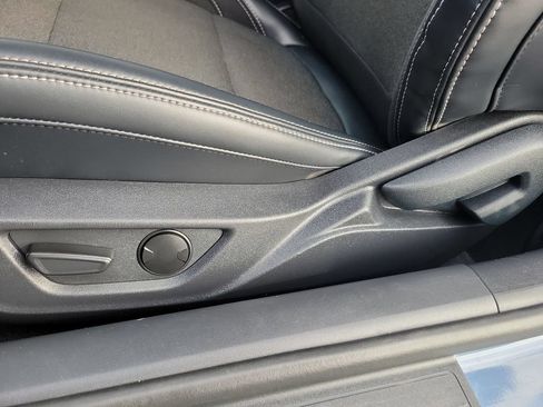 Used 2025 Ford Mustang Coupe RWD image 17
