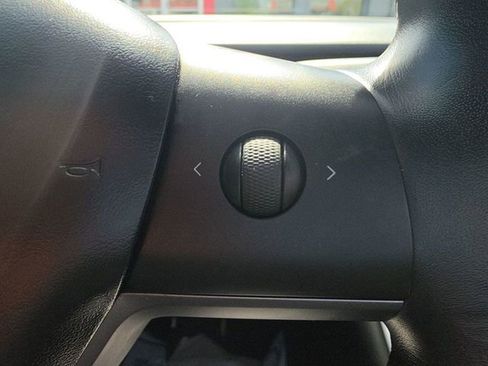 Used 2018 Tesla Model 3 Long Range image 30