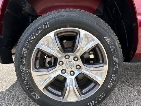 Used 2023 RAM 1500 Laramie image 14