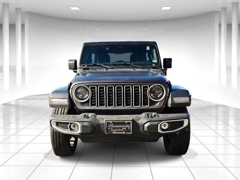 Used 2025 Jeep Wrangler Unlimited Sahara image 8