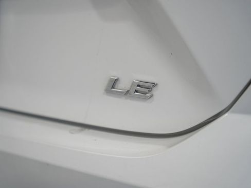 Used 2025 Toyota Camry LE FWD image 7