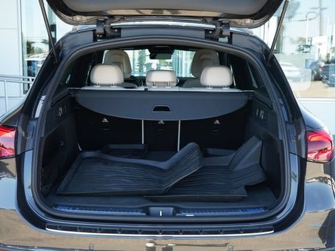 Used 2026 Mercedes-Benz GLC 300 image 8