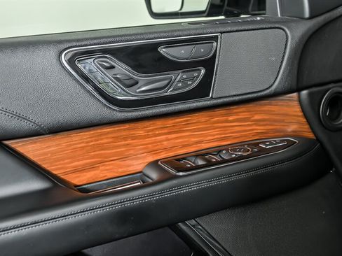Used 2020 Lincoln Navigator Reserve RWD image 12