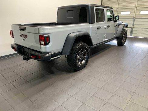 Used 2022 Jeep Gladiator Rubicon w/ Cold Weather Group image 3