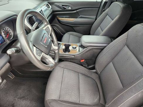 Used 2023 GMC Acadia SLE image 13