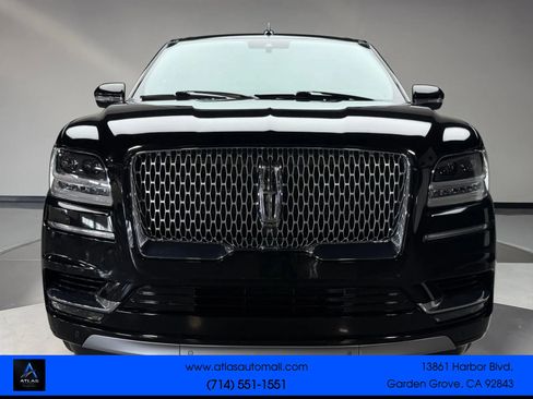 Used 2019 Lincoln Navigator L Reserve AWD/4WD image 3