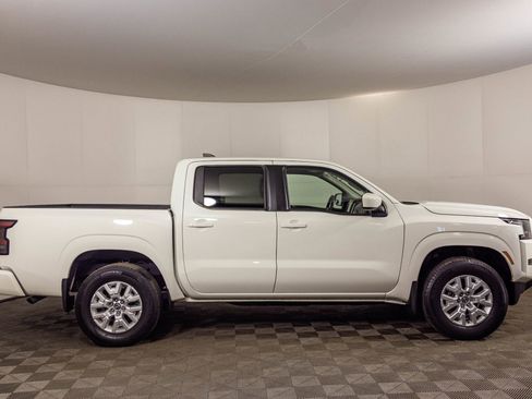 Used 2022 Nissan Frontier SV image 11