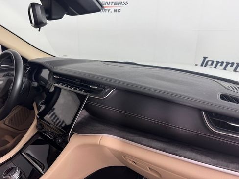 Used 2021 Jeep Grand Cherokee L Limited RWD image 39
