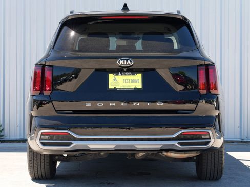 Used 2021 Kia Sorento S image 10