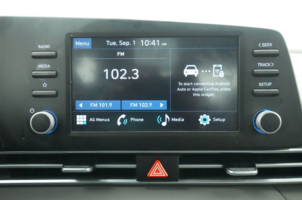 Used 2024 Hyundai Elantra SE FWD image 27