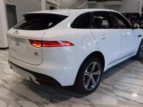 Used 2020 Jaguar F-PACE S image 5