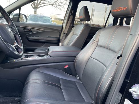 Used 2024 Honda Passport TrailSport image 5