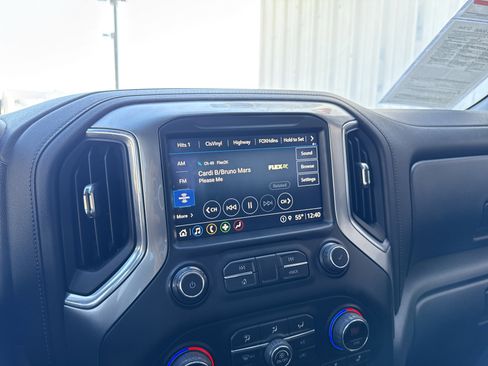 Used 2021 Chevrolet Silverado 1500 LT Trail Boss w/ Convenience Package II image 18