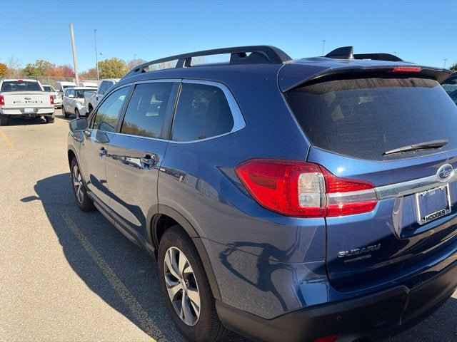 Used 2022 Subaru Ascent Premium w/ Convenience Package AWD/4WD image 13