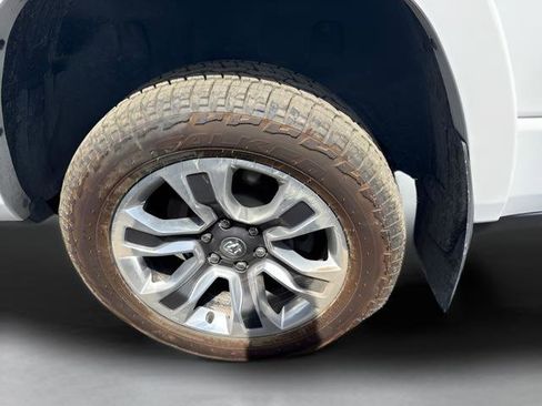 Used 2022 RAM 1500 Limited AWD/4WD image 7