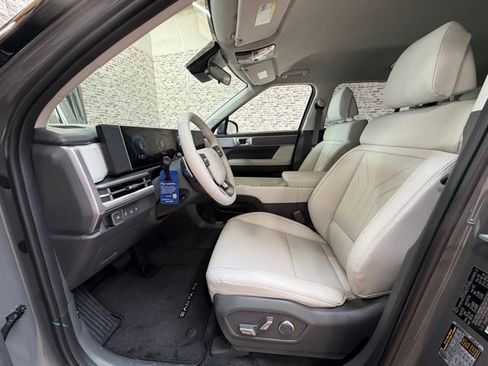 New 2026 Hyundai Santa Fe SEL FWD image 18