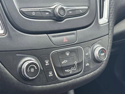 Used 2016 Chevrolet Malibu LT image 20