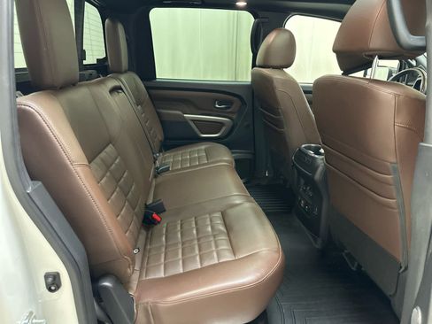 Certified 2021 Nissan Titan Platinum Reserve w/ Moonroof Package image 21