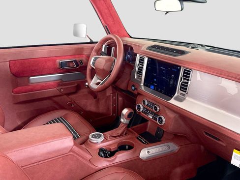 Used 2025 Ford Bronco Badlands AWD/4WD image 33