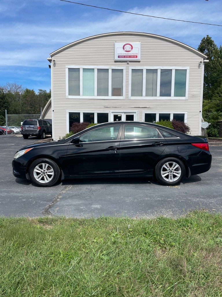 Used 2011 Hyundai Sonata GLS w/ Popular Equipment Pkg 2 FWD image 2