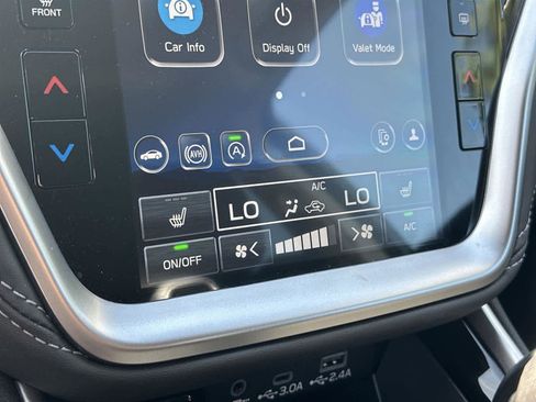 Used 2025 Subaru Outback Premium image 25