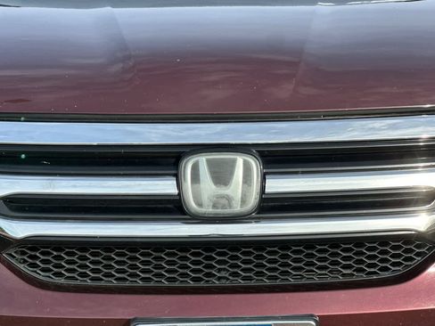 Used 2016 Honda Pilot Touring image 10