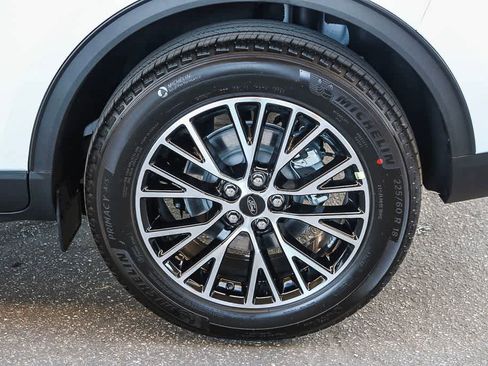 New 2025 Ford Escape PHEV w/ Class II Trailer Tow Package image 10