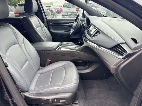Used 2023 Buick Enclave Essence FWD image 21