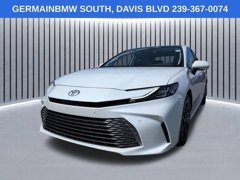 Used 2025 Toyota Camry XLE w/ Premium Plus Package FWD image 9