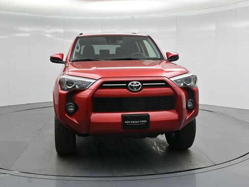 Used 2024 Toyota 4Runner SR5 image 18