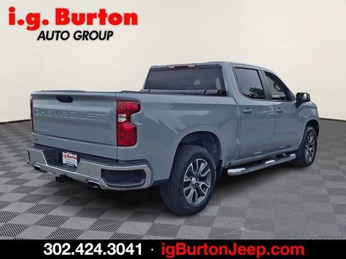Used 2024 Chevrolet Silverado 1500 LT w/ Z71 Off-Road Package AWD/4WD image 6
