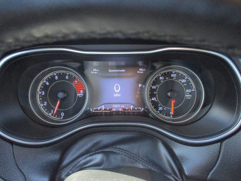 Certified 2021 Jeep Cherokee Limited AWD/4WD image 18