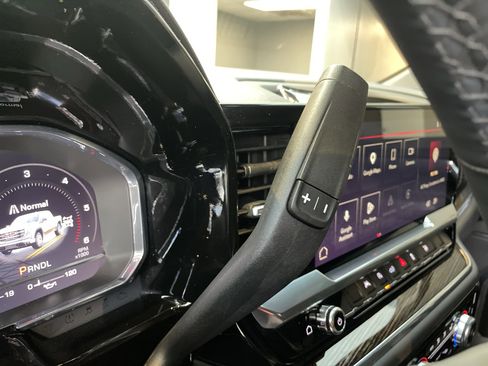 Used 2024 GMC Sierra 1500 Elevation image 32