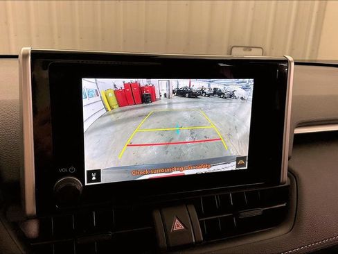 Used 2024 Toyota RAV4 LE AWD/4WD image 25