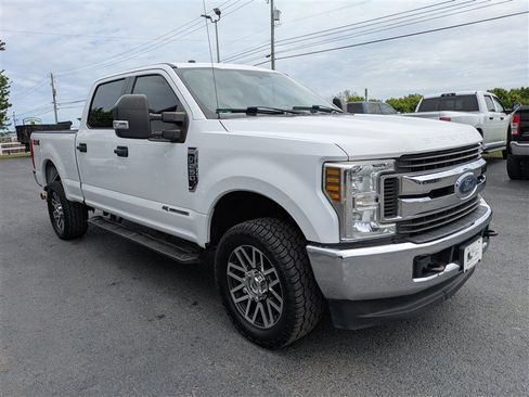 Used 2019 Ford F250 XLT AWD/4WD image 8